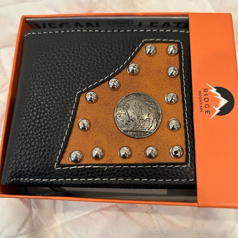 Ridge Mountain Men's Western Bifold Leather Studded American Bison Coin Wallet